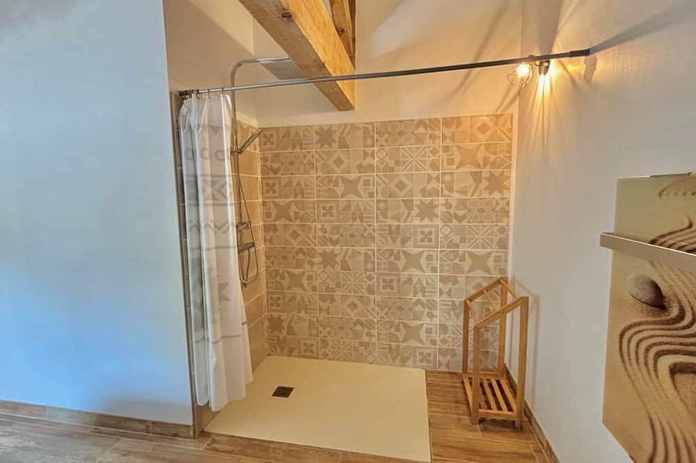 Gîte confort 4 étoiles 2/4 personnes Pomme de Pin in Lézignan-Corbières, Côte méditerranéenne (France)