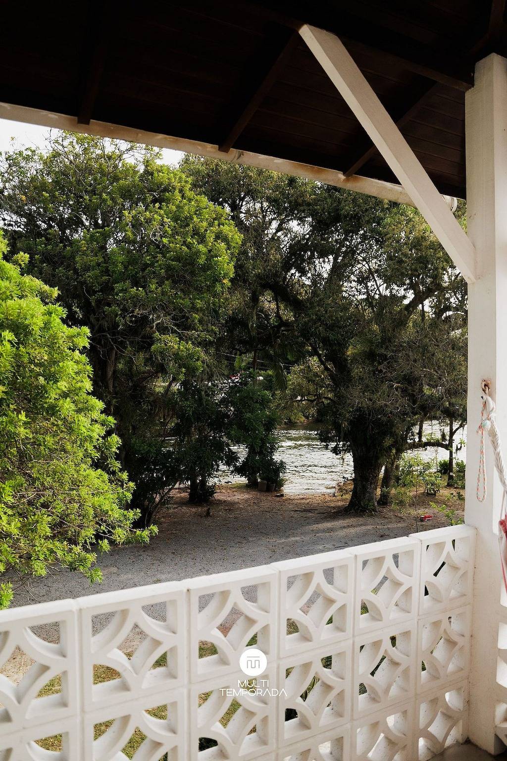Apartamento entero, Suite Pimenta Rosa - Quinta da Margem (S3) in Barra da Lagoa, Florianópolis