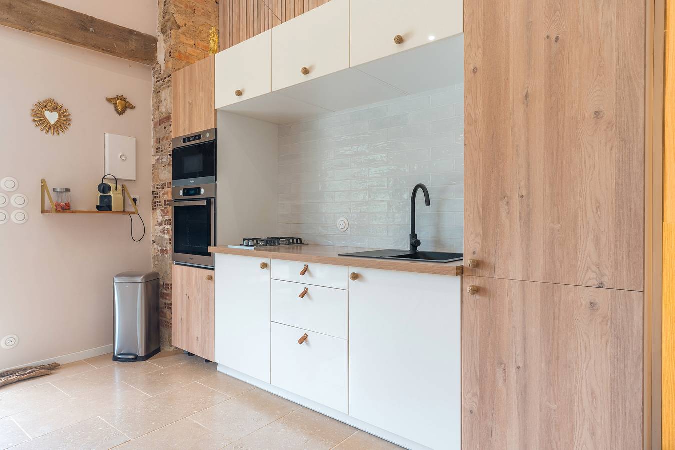 Ganzes Studio, Studio 'Petit Loft A La Campagne' mit Gemeinschaftspool, Balkon und Klimaanlage in Esparron, Brignoles Region