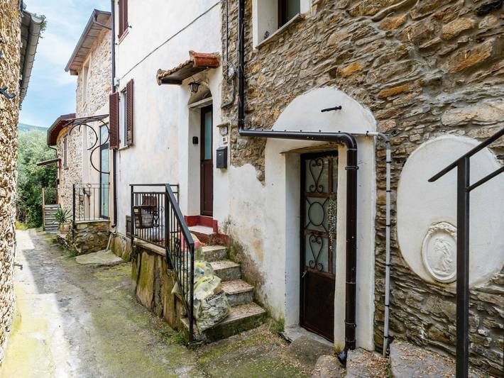 Casa vacanza per 2 persone, con giardino e terrazza, con animali domestici in Liguria