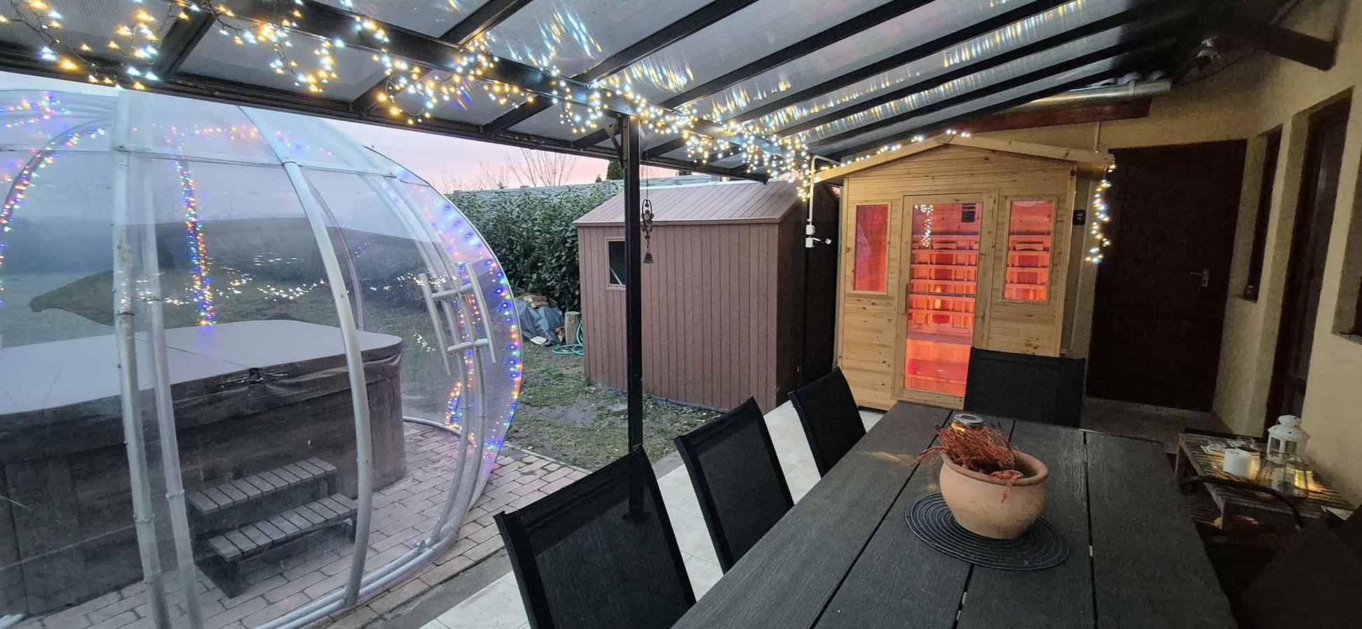 Ferienhaus mit Infrasauna und Jacuzzi  in Balatonkeresztur, Plattensee Südufer
