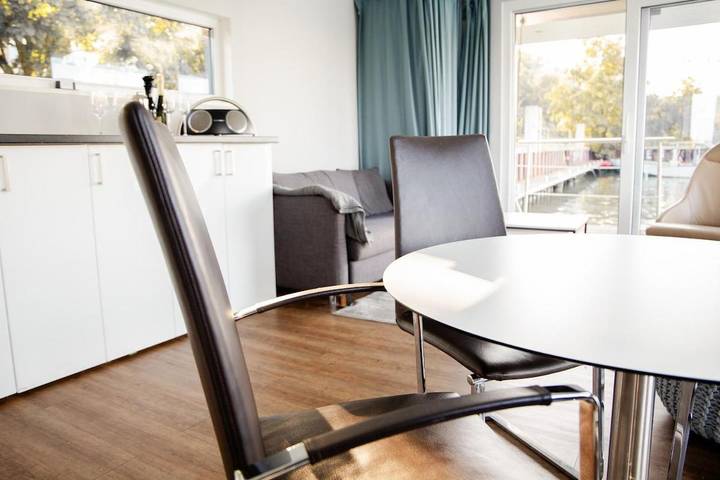 Boot für 2 Personen, mit Terrasse und Ausblick sowie Seeblick in Potsdam und Umgebung - 3