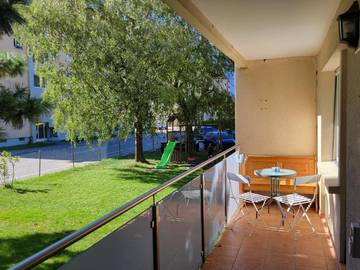 Gîte pour 4 personnes, avec jardin ainsi que vue et balcon à Martigny