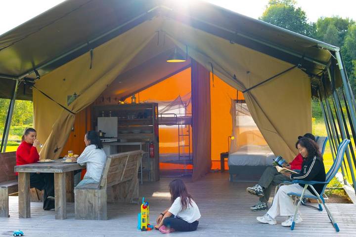 Camping für 6 Personen, mit Terrasse und Ausblick sowie Garten in Mittelschweden - 4