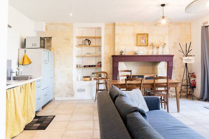 Gîte pour 6 personnes, avec piscine ainsi que terrasse et jardin, animaux acceptés à Sadirac - 4