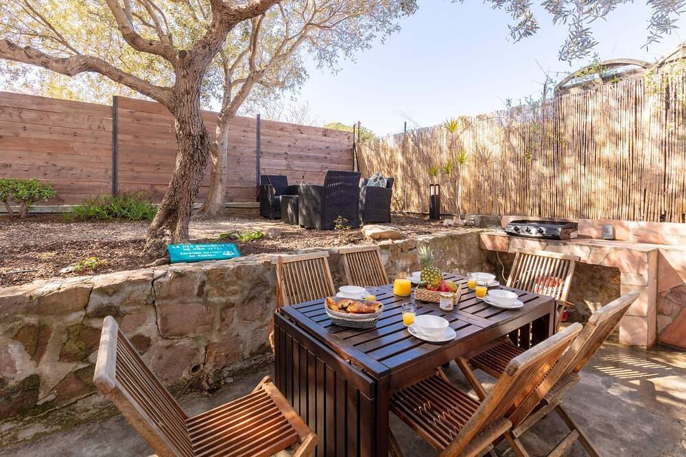 Villa pour 8 Personnes dans La Madrague, Hyeres