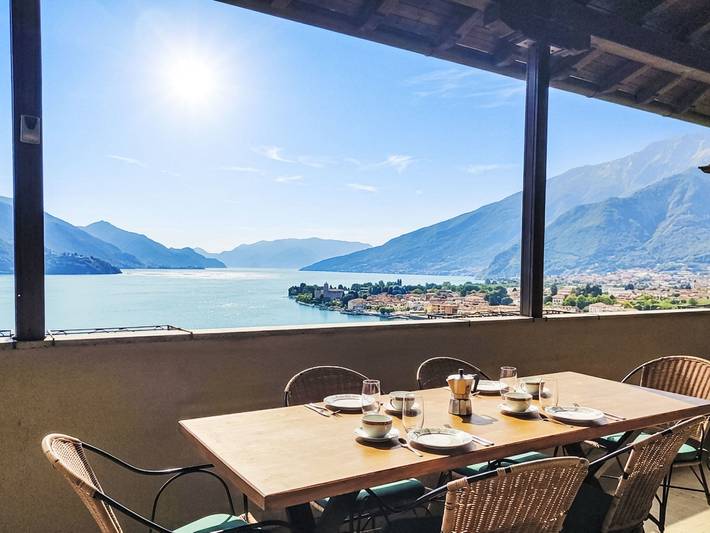 Ferienwohnung für 6 Personen, mit Seeblick und Terrasse sowie Garten, mit Haustier in Gravedona