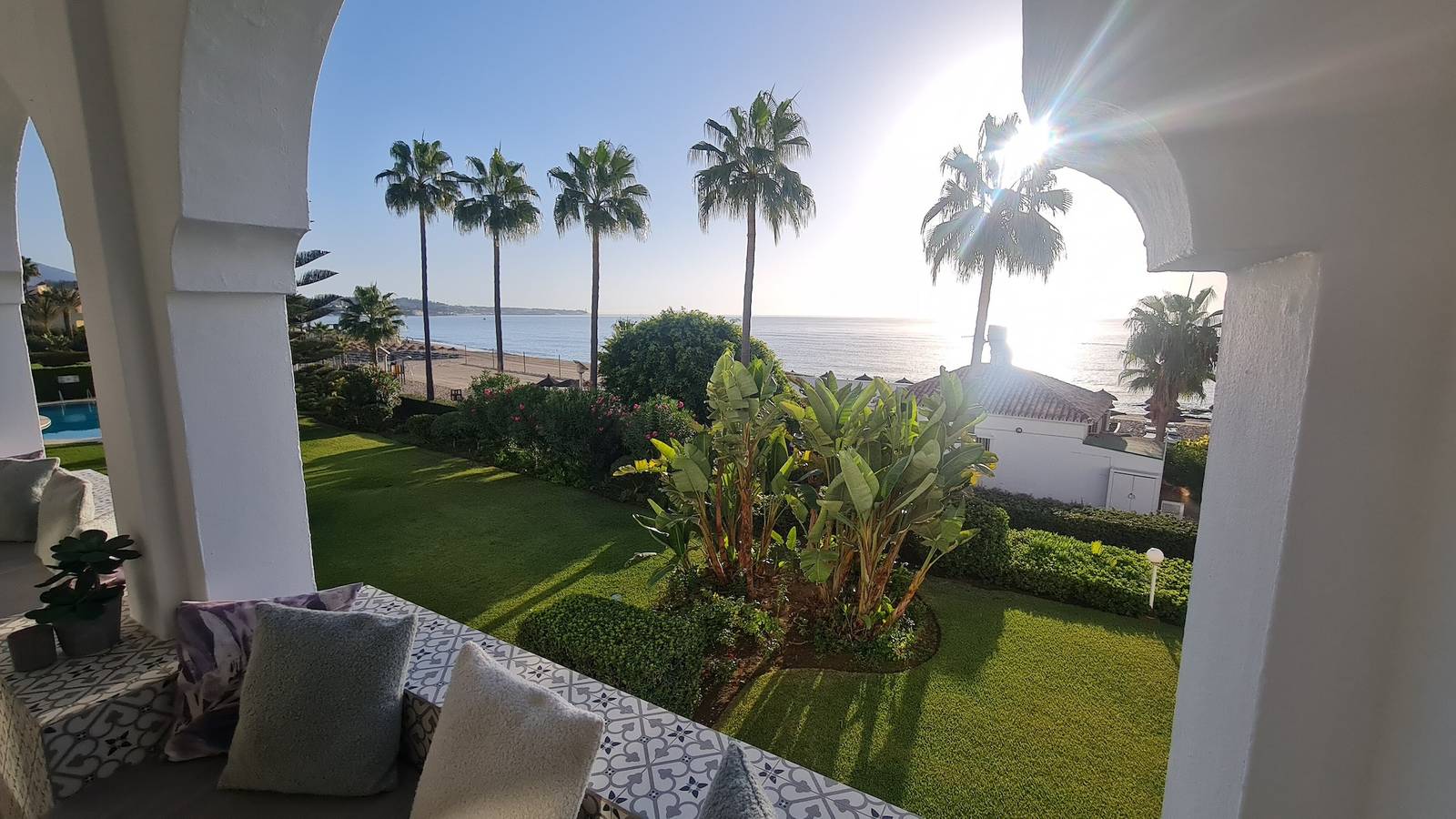 Entire apartment, Apartment "240 Front Line Beach La Cala" with Wi-Fi in La Cala de Mijas, Mijas