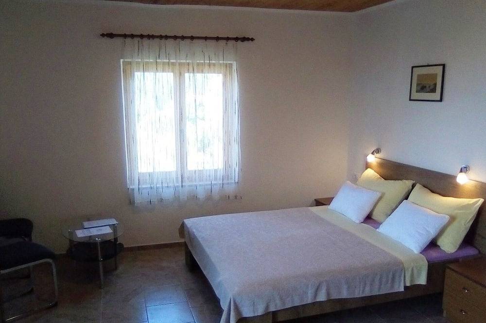 Appartamento intero, Monolocale con balcone e vista mare Vallon - Valun, Cherso - Cres (As-386-b) in Valun, Cherso