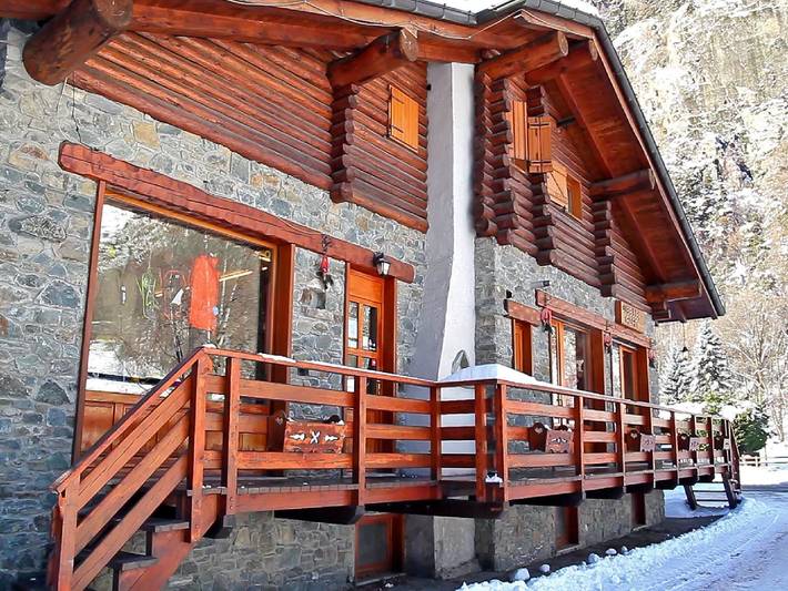 Baita per 6 persone, con balcone/terrazza, con animali domestici in Valle d'Aosta
