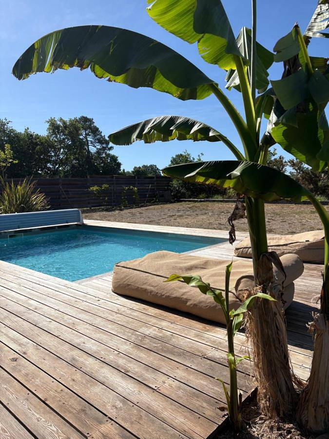 Location de vacances pour 7 personnes, avec piscine ainsi que jardin et vue à Salles - 4