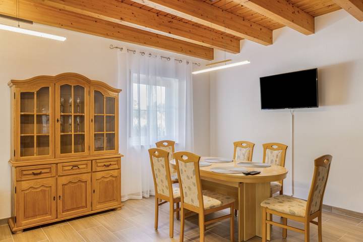 Entire apartment, Apartment 'Unterhaun' with Private Garden and Wi-Fi in Hauneck, Rhön-Hessen