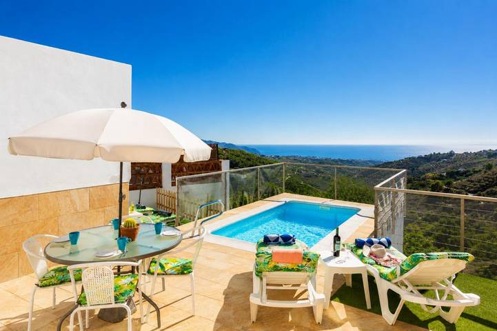 Villa for 4 personer, med Terrasse og Hage i Frigiliana