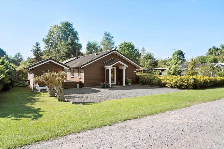 Ferienhaus für 5 Personen, mit Terrasse und Garten