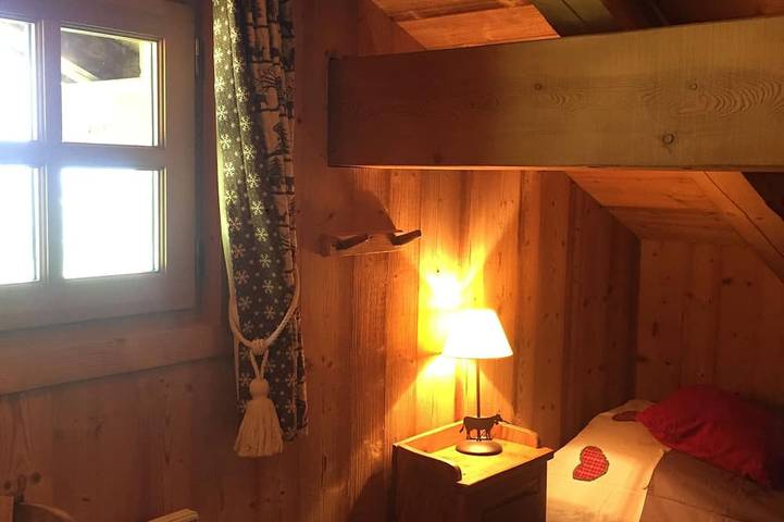 Schönes kleines Häuschen am Rande der Pisten, schöne Aussicht auf den Mont Blanc in Combloux, Pays du Mont-Blanc