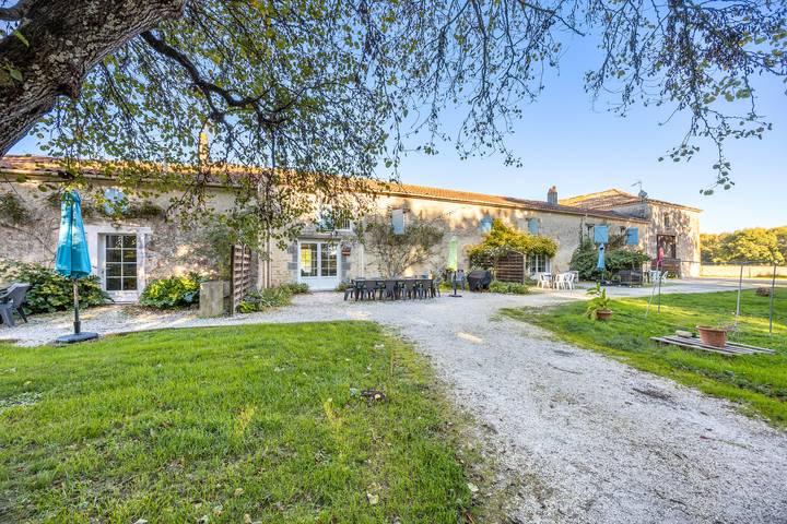 Casa de vacaciones para 32 personas, con jardín - 1