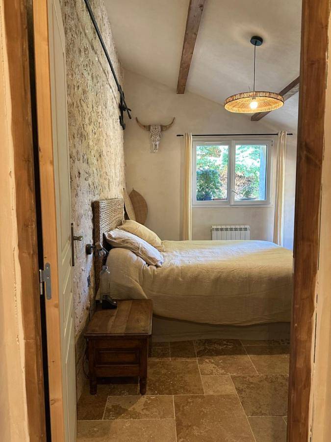 Chambre d’hôte pour 2 personnes, avec terrasse à Saint-Méard-de-Gurçon