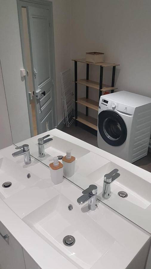 Appartement entier, Hyper centre - 3 chambres - Gare - wifi - cosy in Bourg-en-Bresse, Région de Bourg-en-Bresse