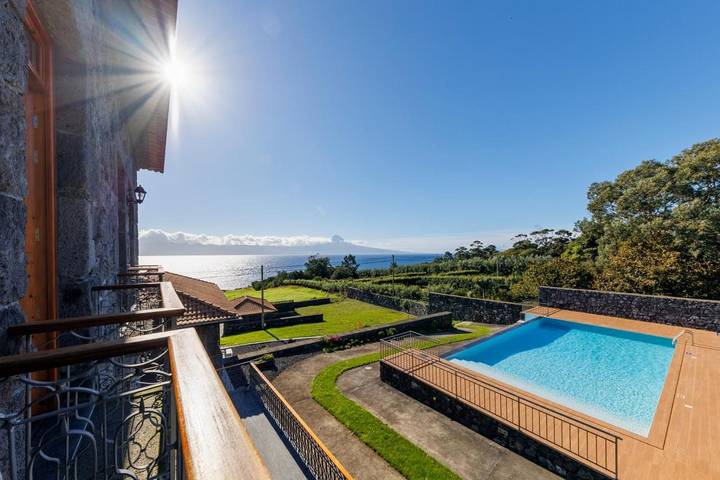 Gîte pour 2 personnes, avec piscine et jardin dans São Jorge - 3