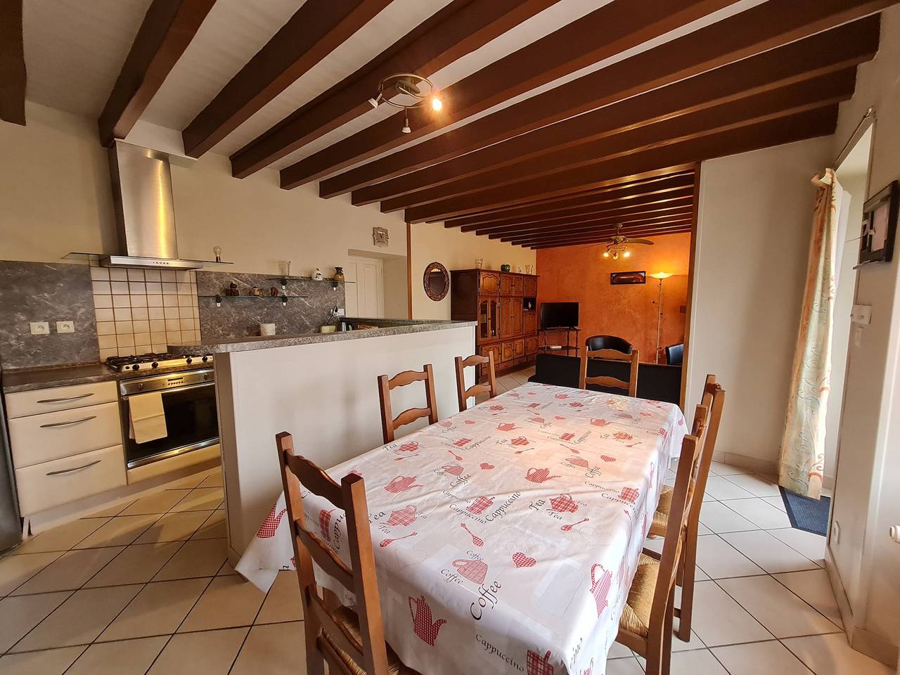 Grande maison rénovée près d'Orléans et Chambord - Idéale pour familles et amis in Cléry-Saint-André, Vallée de la Loire