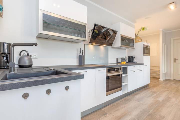 Ganze Wohnung, Villa Duene 4 - Strandfein in Binz in Ostseebad Binz, Binz