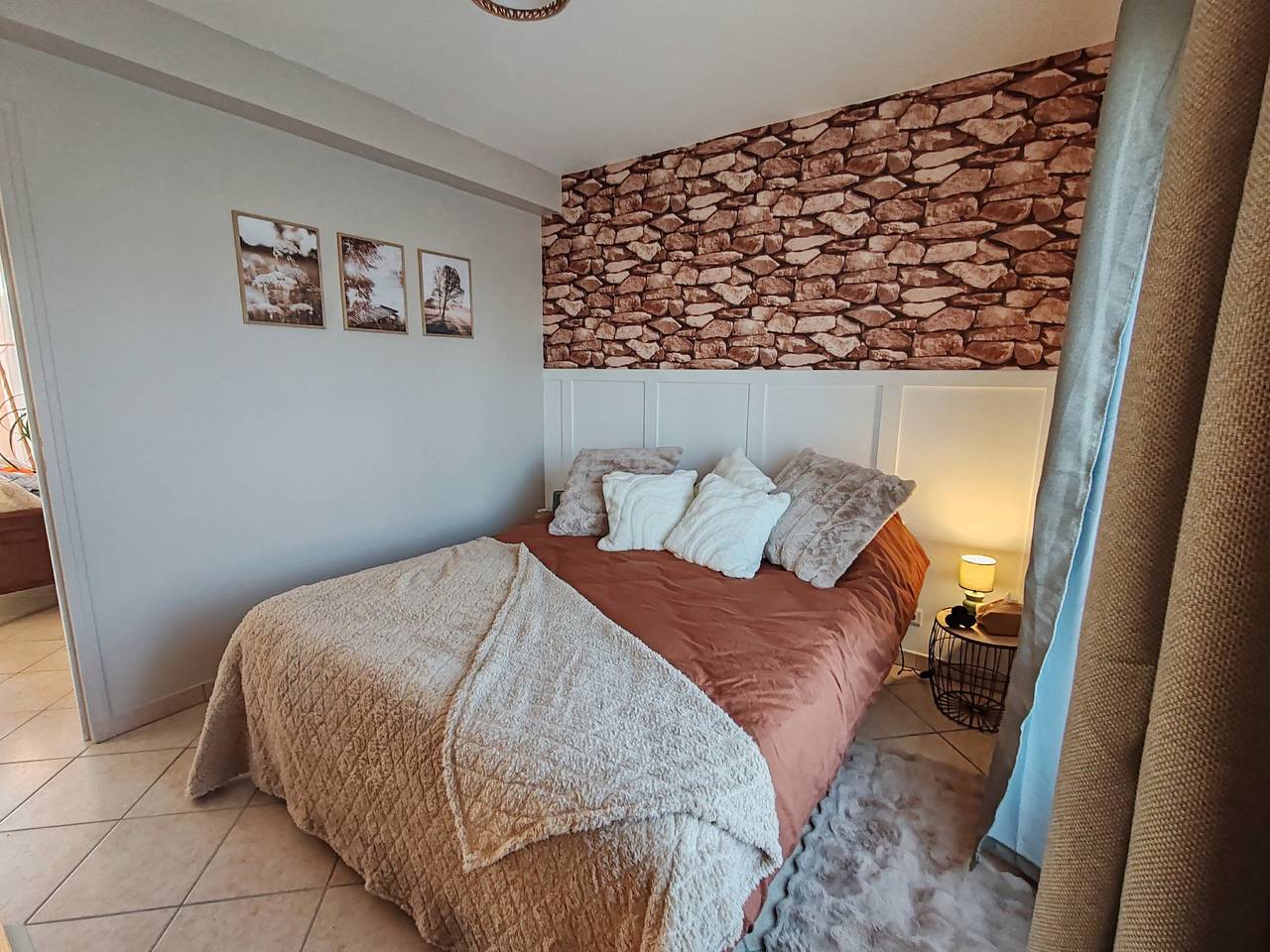 Gîte De L'entre 2 Côtes: Private Terrace, Garden & Wi-Fi in Vindefontaine in Vindefontaine, Coutances