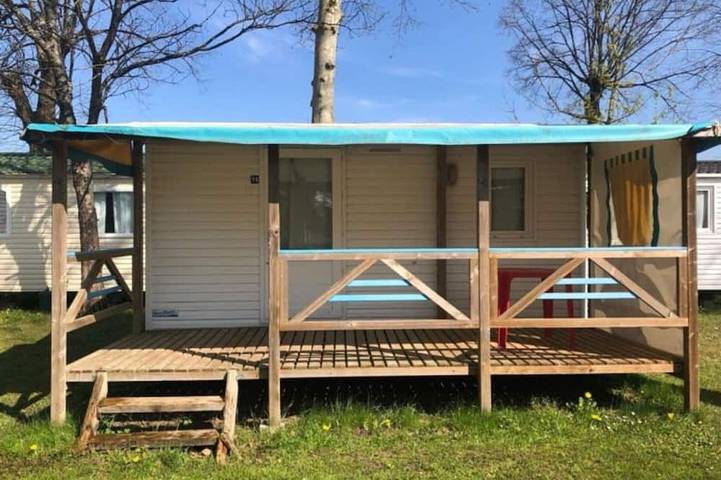 Mobil home pour 4 personnes à Athée