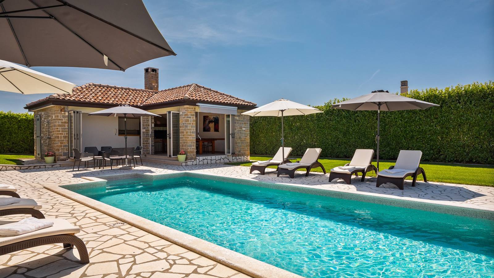 Villa Inga by Villas Guide in Kaštel (Plovanija), Buje
