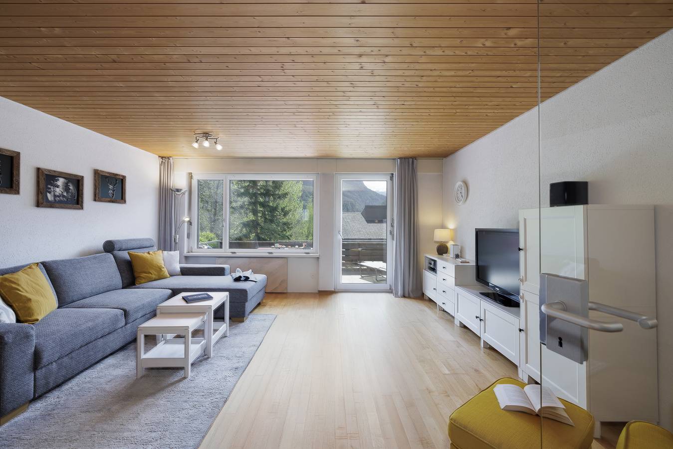 Ganze Wohnung, Ferienwohnung für 6 Personen mit Balkon in Scuol, Unterengadin