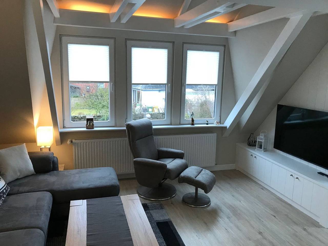 Ganze Ferienwohnung, Silwai Og - 3-Zimmer App. für 4 Pers. mit Terrasse, Pkw-Stellplatz, Wlan, Haustiere erlaubt. in Sylt (Gemeinde), Sylt