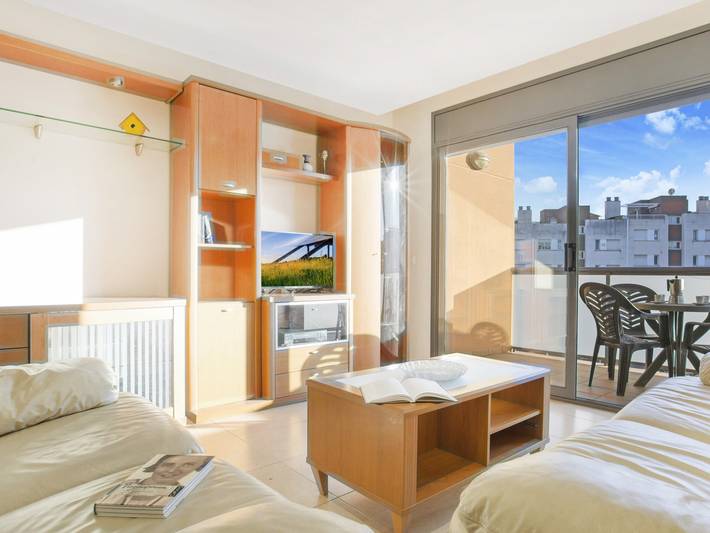 Apartamento entero, Acogedor apartamento en Lloret de Mar, 4 pers, admite mascotas in Central Lloret de Mar, Lloret de Mar