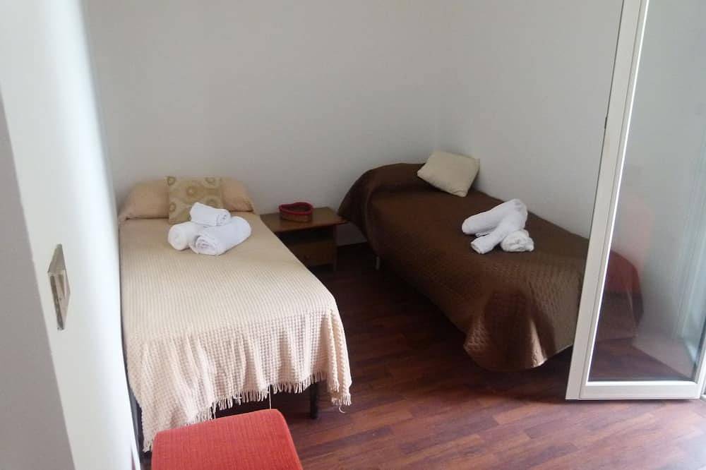 Entire apartment, Villa Aurora - Apartment in villa with pool in Palermo Province