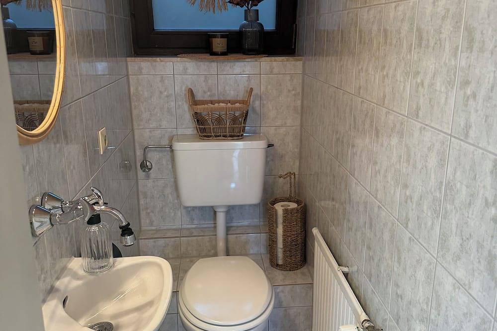 Ganze Wohnung, Ferienwohnung mit Sonnenterrasse Haustierfreundlich in Leutkirch im Allgäu, Region Bodensee-Oberschwaben