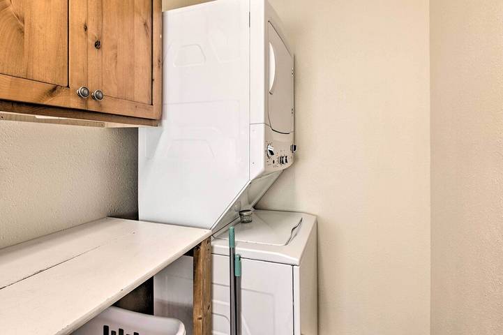 Log cabin for 12 people, with balcony and hot tub in Angel Fire