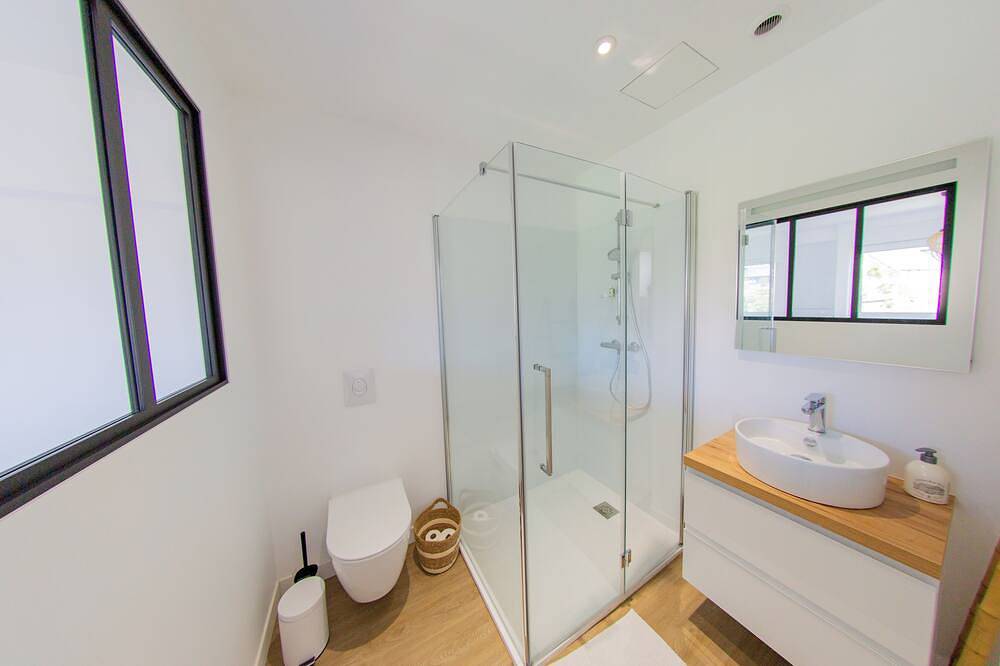 Cosy bed and breakfast downtown Avranches in Avranches, Mont-Saint-Michel Bay