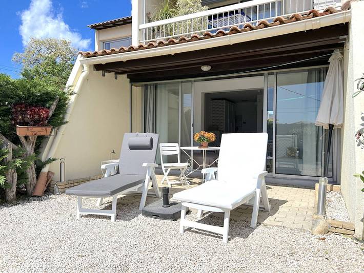 Ferienwohnung für 4 Personen, mit Terrasse und Garten sowie Pool in Bormes-les-Mimosas