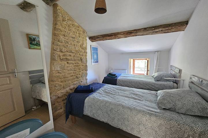 Location de vacances pour 7 personnes, avec jardin, animaux acceptés à Genouillé - 3