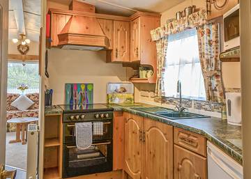 Caravan for 4 People in Dolgellau, Gwynedd, Photo 3
