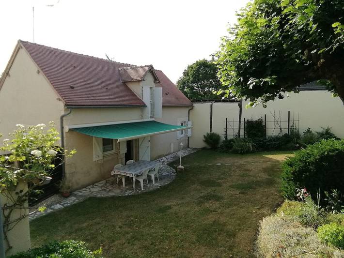 Gîte Confortable à Saint-Hilaire-sur-Benaize avec Jardin Clos et Terrasse in Saint-Hilaire-sur-Benaize, Le Blanc und Umgebung