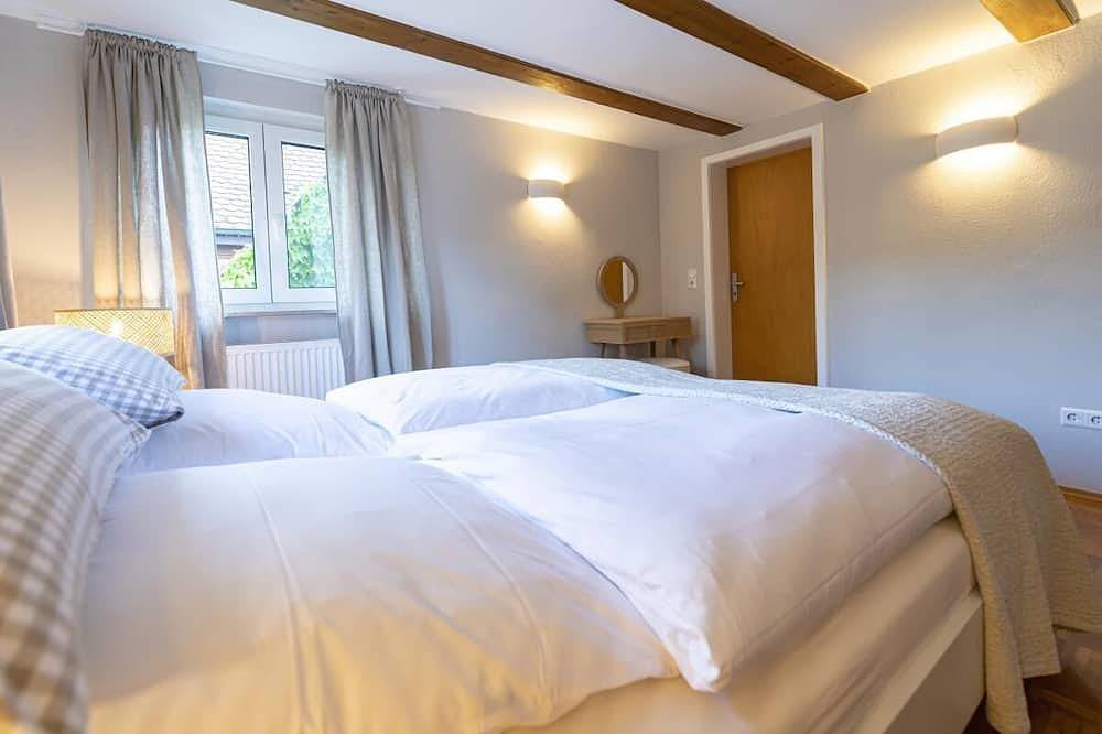 Ferienhaus Pure Jagst, Traum-Lage am Fluss mit Kaminzimmer und Infrarot-Wärmekabine in Langenburg, Hohenlohe