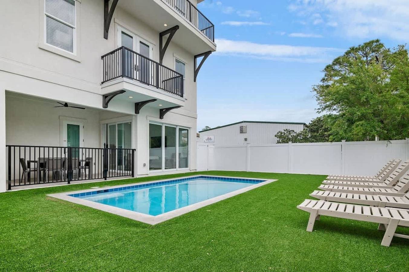 Modern Family 7Br w Private Pool and Patio in Miramar Beach, Emerald Coast