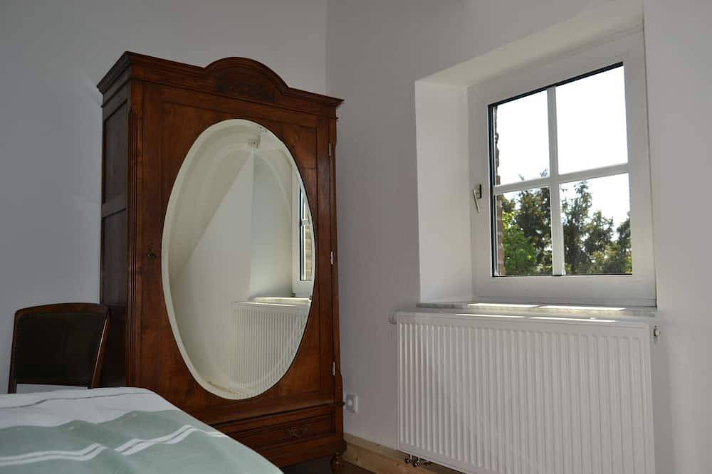 Ganze Wohnung, Komplett sanierte Ferienwohnung mit toller Terrasse in Mitten der Natur in Nettetal, Niederrhein