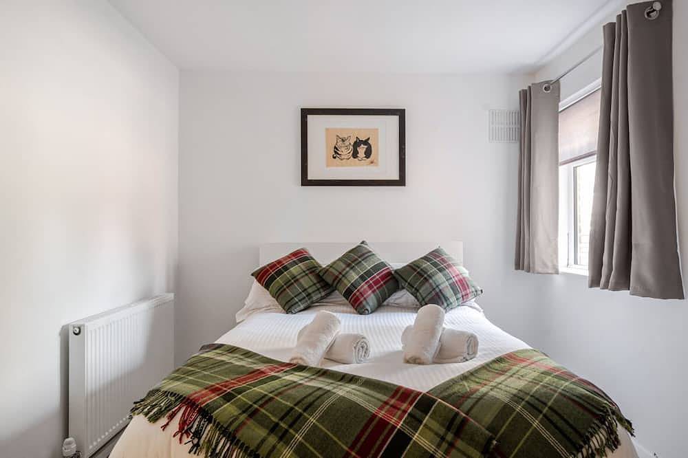 Entire apartment, Bright, spacious 1Bed w/parking | Pass the Keys in Guildford, Surrey