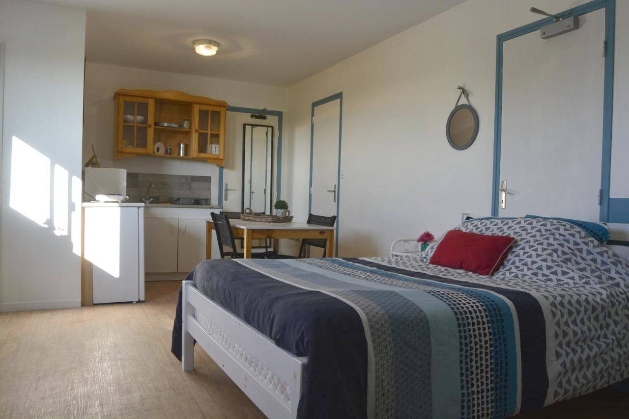 Appartement entier, Studio Apartment in Pontorson, Région d'Avranches