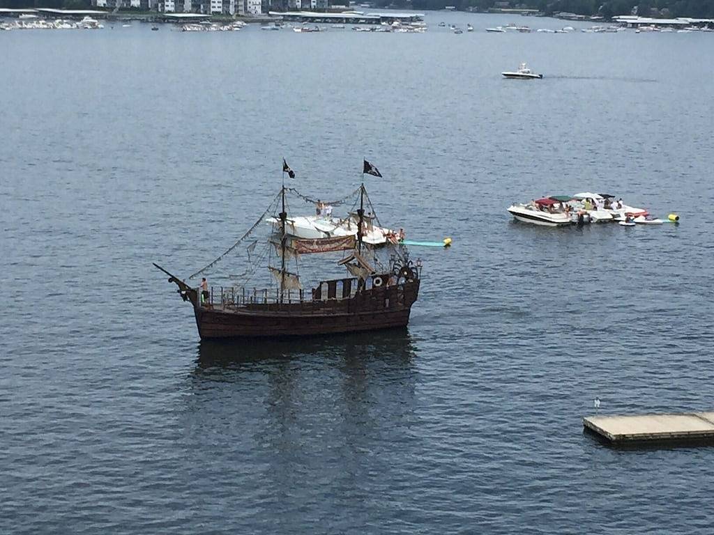 Ganze Wohnung, Harbor Towne Condo.... Ansicht, Ansicht, Ansicht.... Schlafmöglichkeiten für 6 & Kinder willkommen in Lake Ozark, Lake of the Ozarks