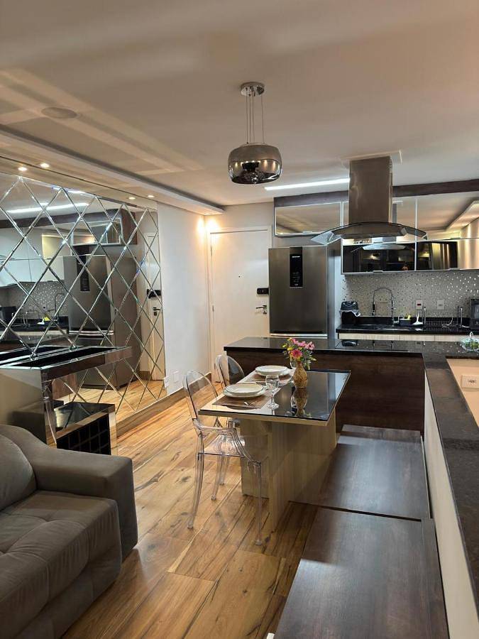 Casas e apartamentos de temporada para 2 pessoas, com balcão e piscina e ainda jacuzzi, com animais de estimação em Barueri