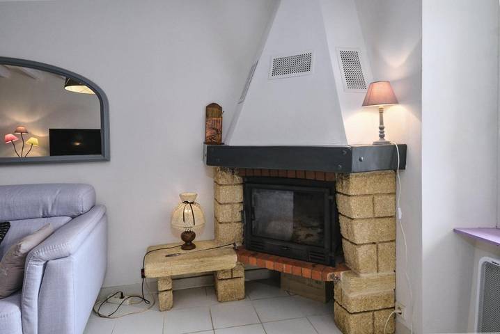 Location de vacances pour 2 personnes, avec vue et balcon à Véranne - 4