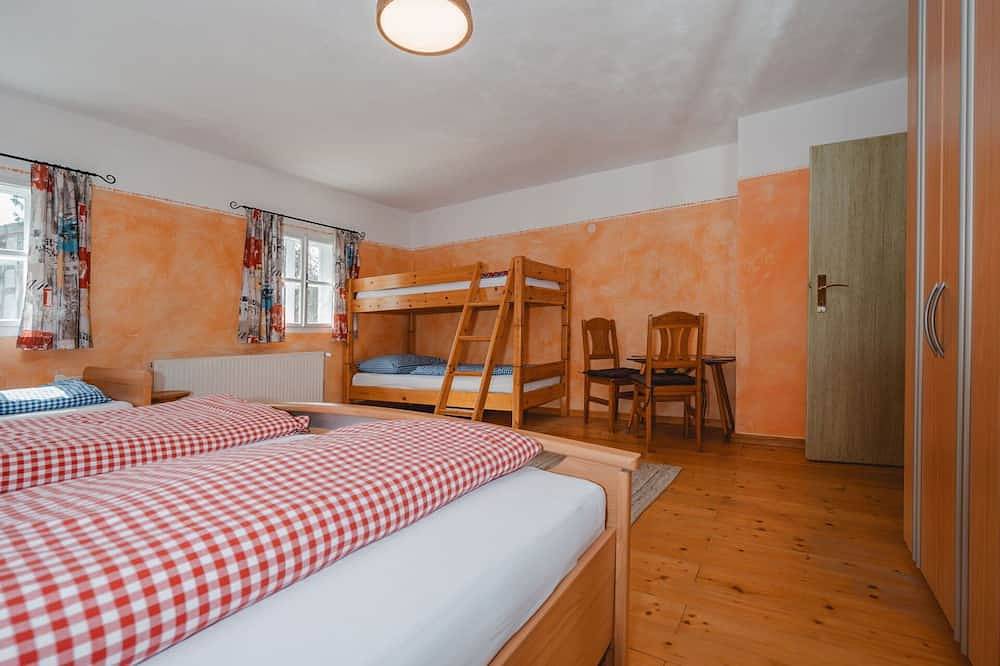 Schönes alleinstehendes Ferienhaus für 12 Personen mit  W-Lan und Tv in Abtenau, Tennengau