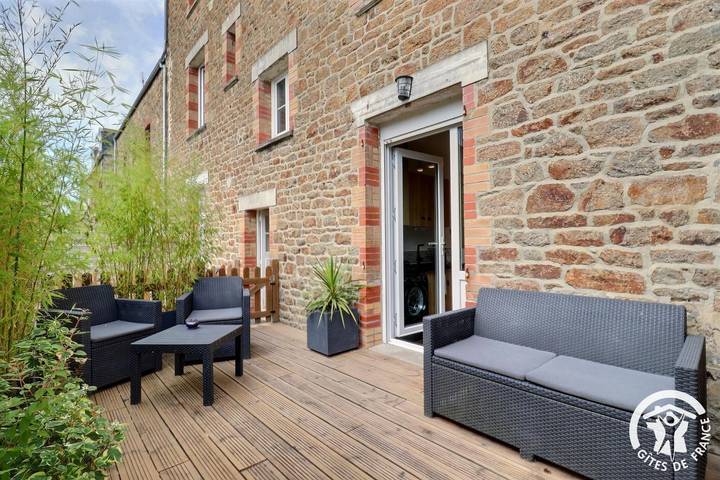 Gîte für 2 Personen, mit Terrasse und Garten sowie Ausblick