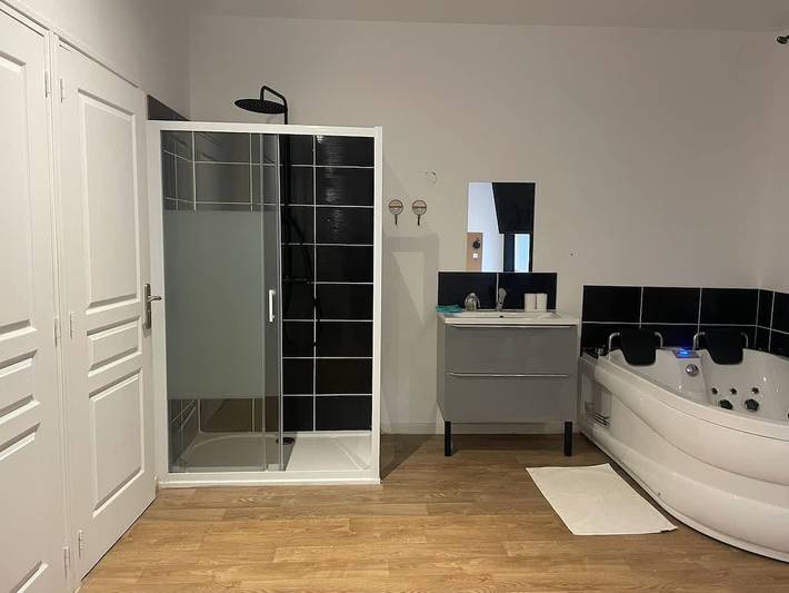 Gîte pour 2 personnes, avec jacuzzi à Tourcoing - 4